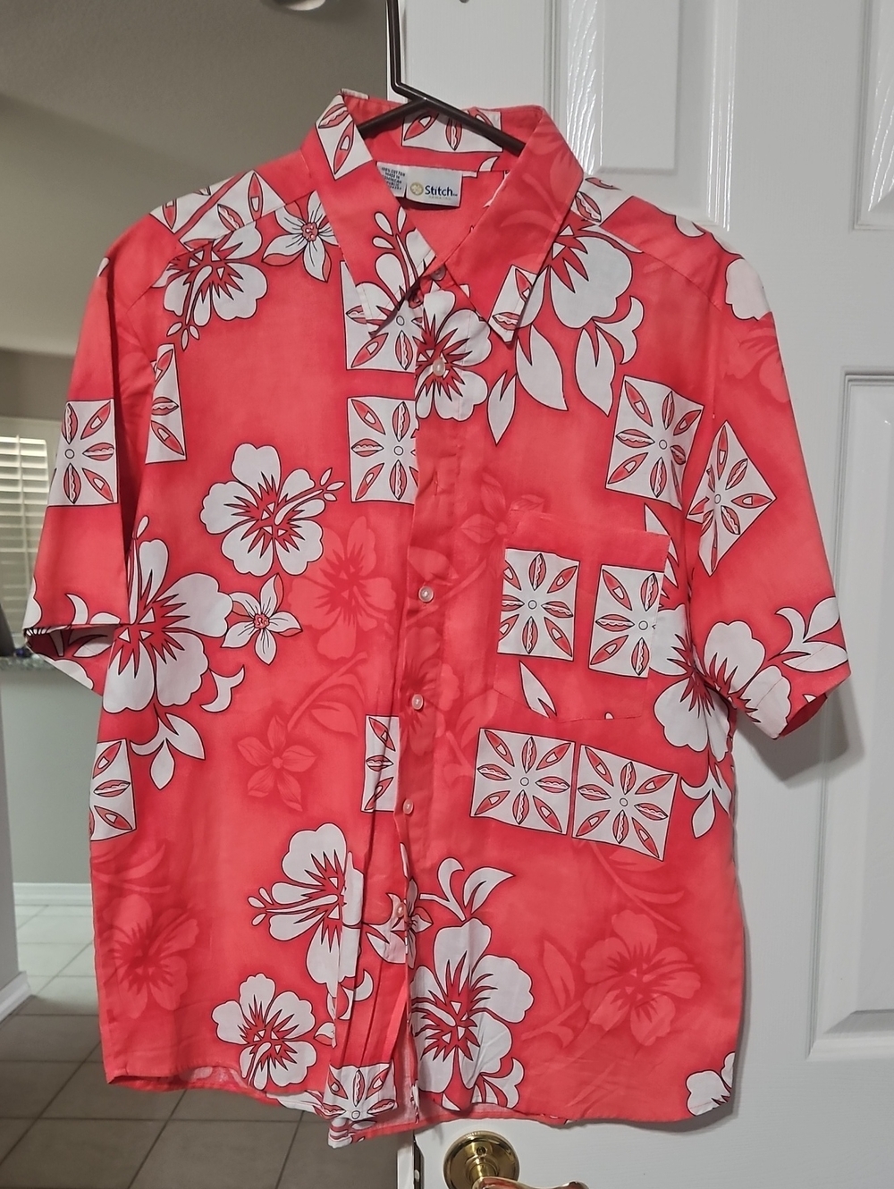 Men’s Coral Floral Hawaiian Shirt 100% Cotton.